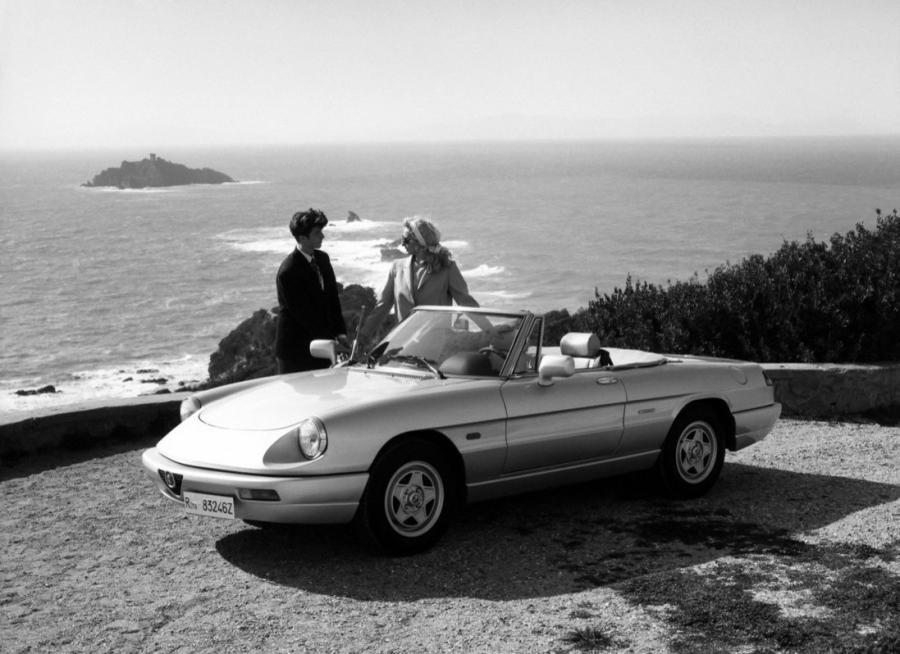  Alfa Romeo Spider (115.A2) 1990 года  (фото 3 из 6)